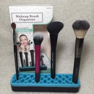 Makeup Brush Holder & Organizer Blue